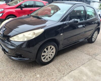 Peugeot 207 Compact Xt Feline 1.6 5p 2011