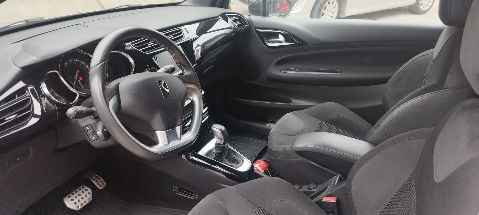 Ds 3 Puretech 110at6 So Chic 2019 - Imagen 4