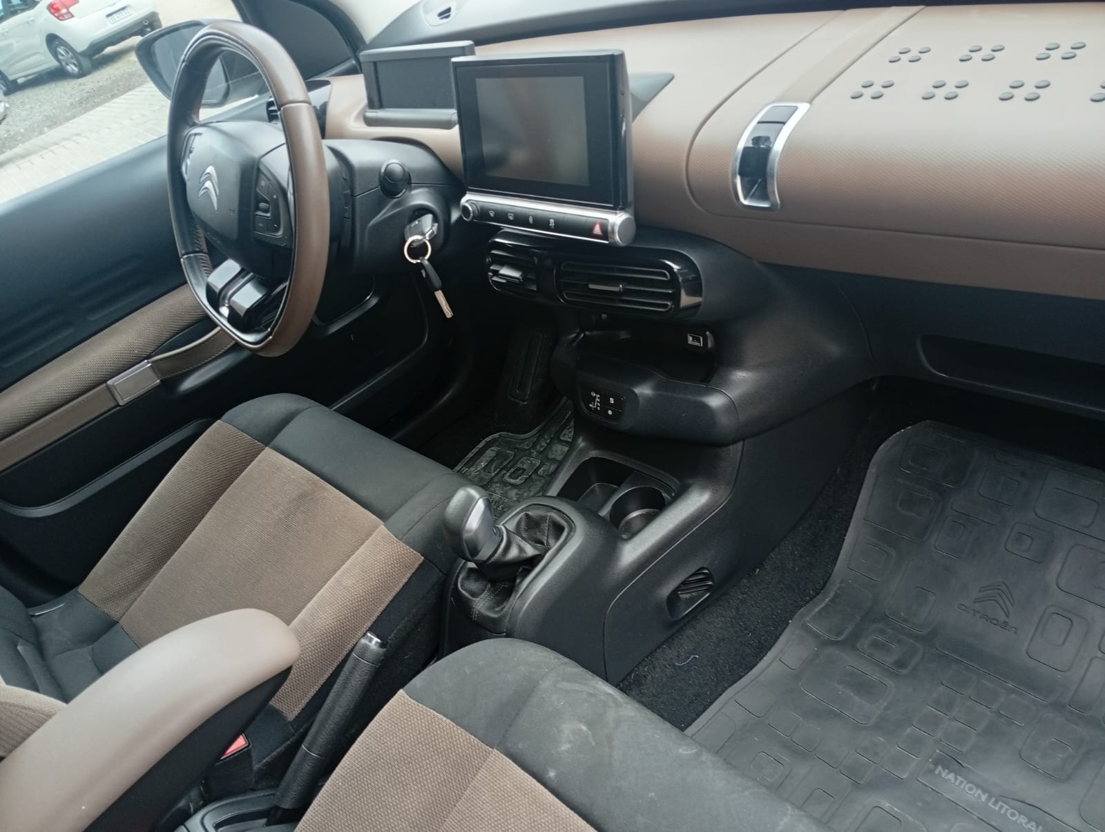 Citroen C4 Cactus 1.2 Shine 2018 - Imagen 7