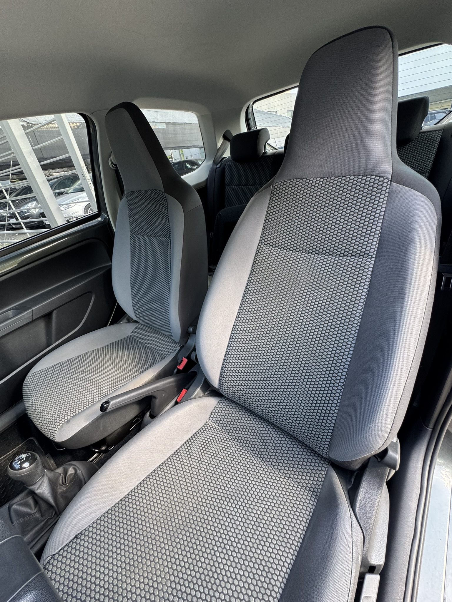 Volkswagen Up Move 1.0 3p 2017 - Imagen 2